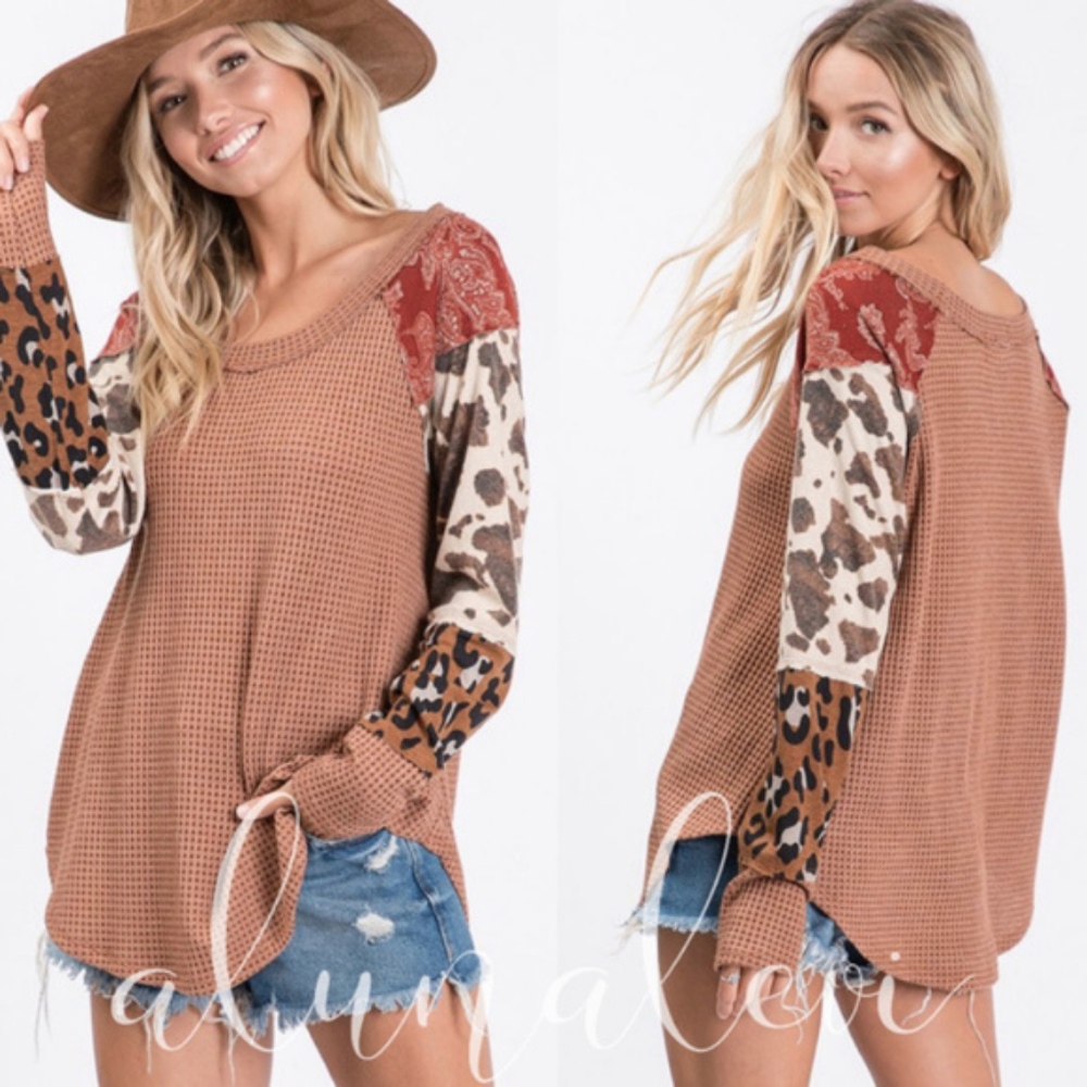 LYDIA Mixed Animal Print Long Sleeve Top - Picture 2 of 2
